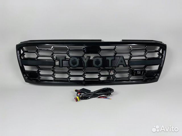 Решетка радиатора Toyota Land Cruiser 100 S2172