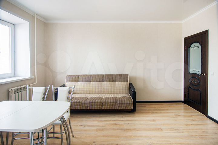 2-к. квартира, 56 м², 7/10 эт.