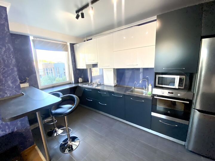 2-к. квартира, 56 м², 6/9 эт.