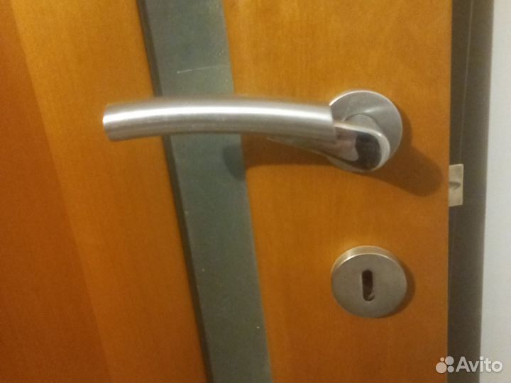 Межкомнатная дверь