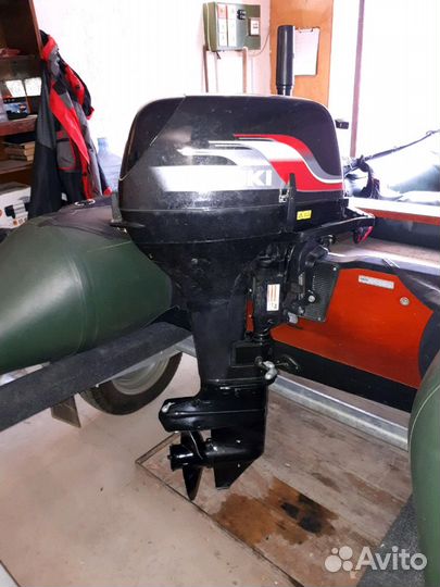 Лодка моторная, надувная (комплект)