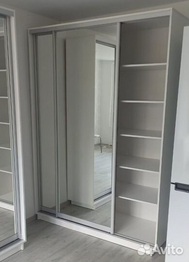 Шкаф купе с зеркалами белый В наличии