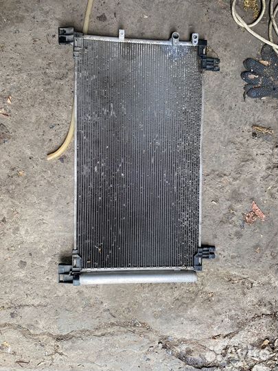 Радиатор кондиционера lexus is 250