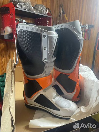 Мотоботы gaerne sg 12