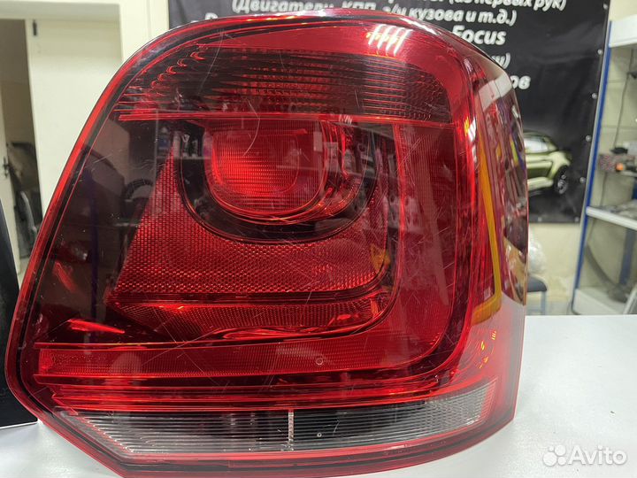 Volkswagen polo 5 хэтчбек фонарь правый и левый