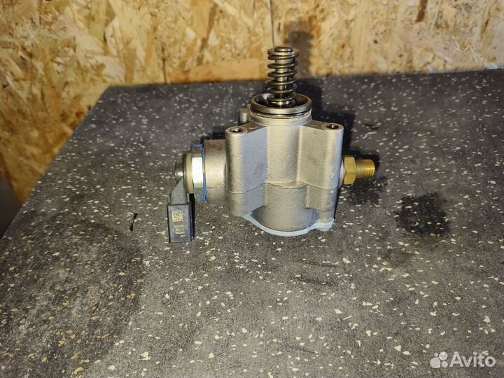 Тнвд Volkswagen Golf 03C127025R 1.6 FSI BLF