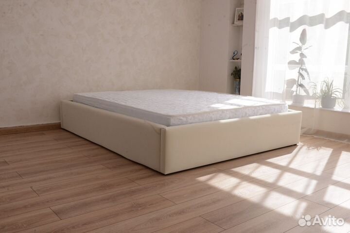 Кровать 140х200 с подъемным механизмом и матрасом