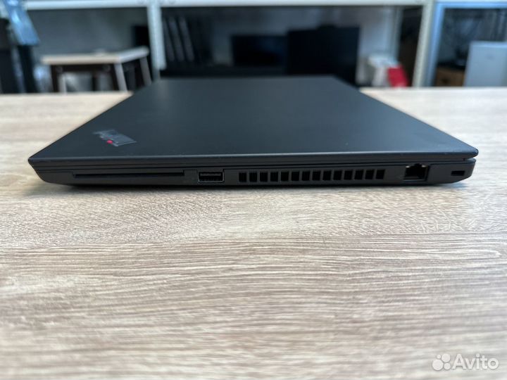 Lenovo Thinkpad T490 14 IPS i5-8265/16Гб/SSD
