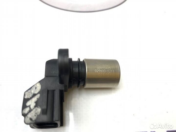 Датчик положения коленвала Volvo S60 S80 XC60 XC70