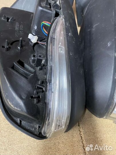 Поворотники в зеркала Лада Веста