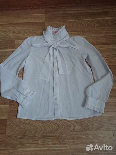 Школьная форма+блузки и спортивный костюм 140