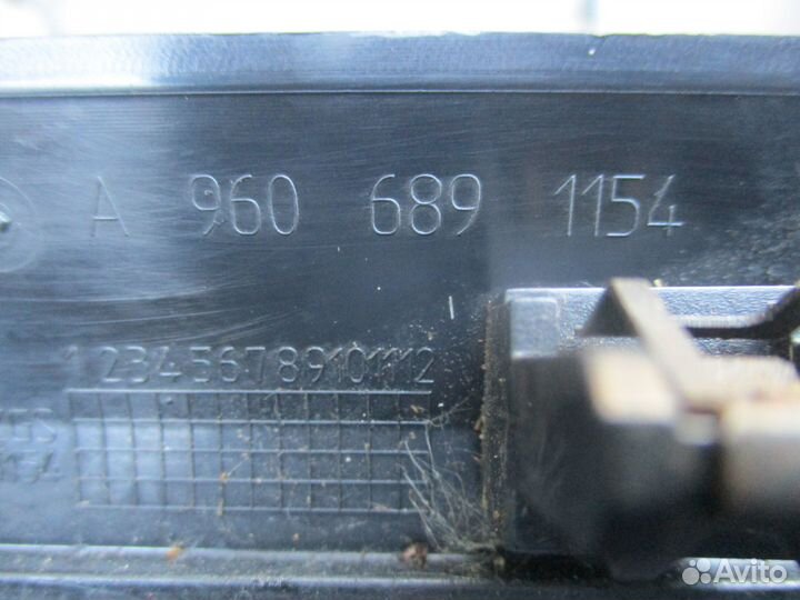 Накладка капота Mercedes-Benz A9606890554