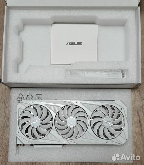 Asus ROG strix GeForce RTX 3080 white no LHR