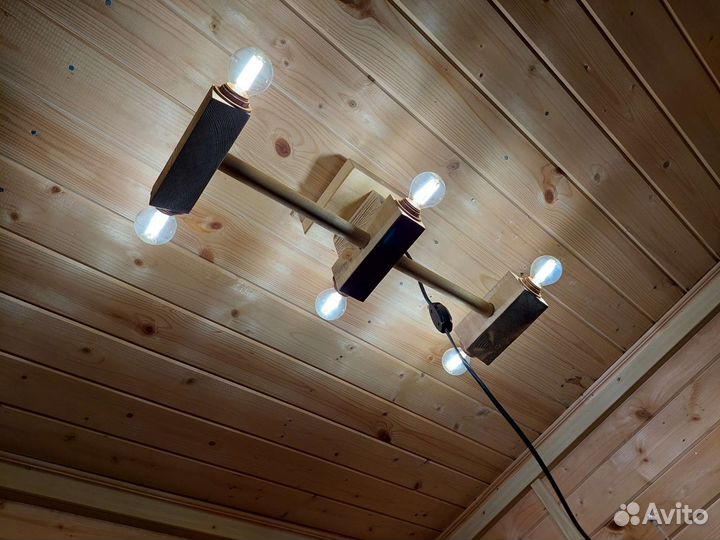 Светильник потолочный деревянный хай-тек