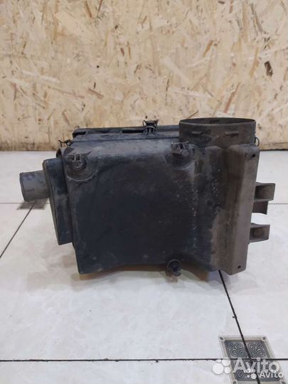 Корпус воздушного фильтра Mercedes-Benz W163