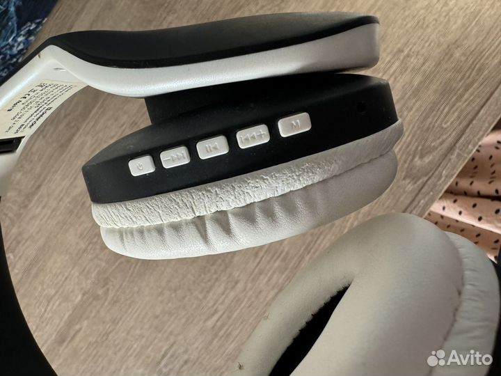 Беспроводные наушники