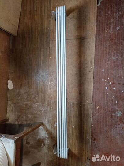 Вешалка настенная