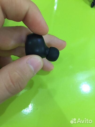 Продаю наушники беспроводные