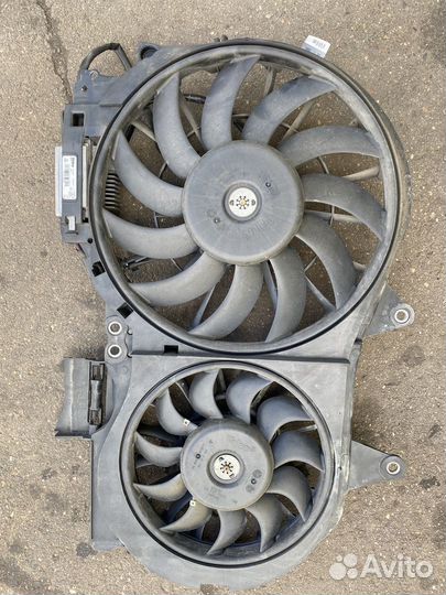 Диффузор радиатора Audi A4 B7 8ED 8K2 8E0121205AB