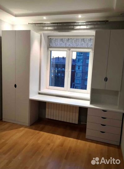 Рабочая зона у окна