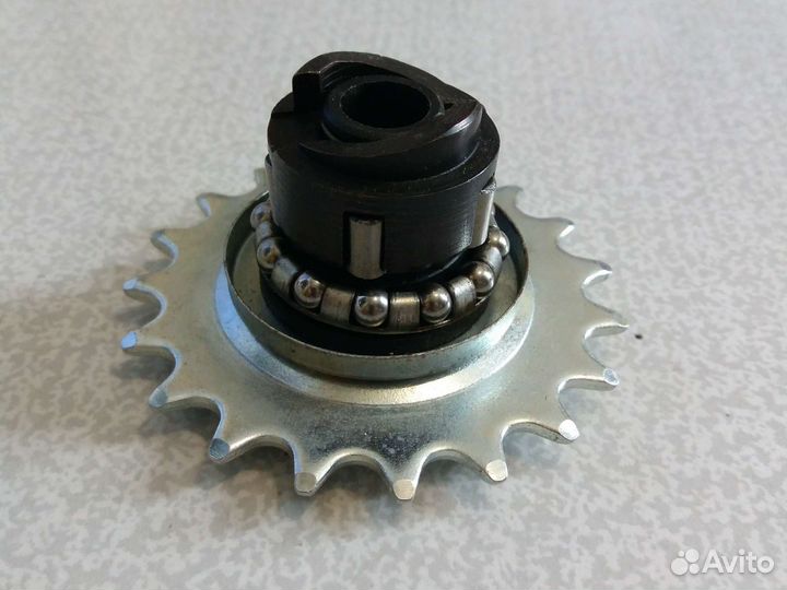 Звезда в сборе с кареткой