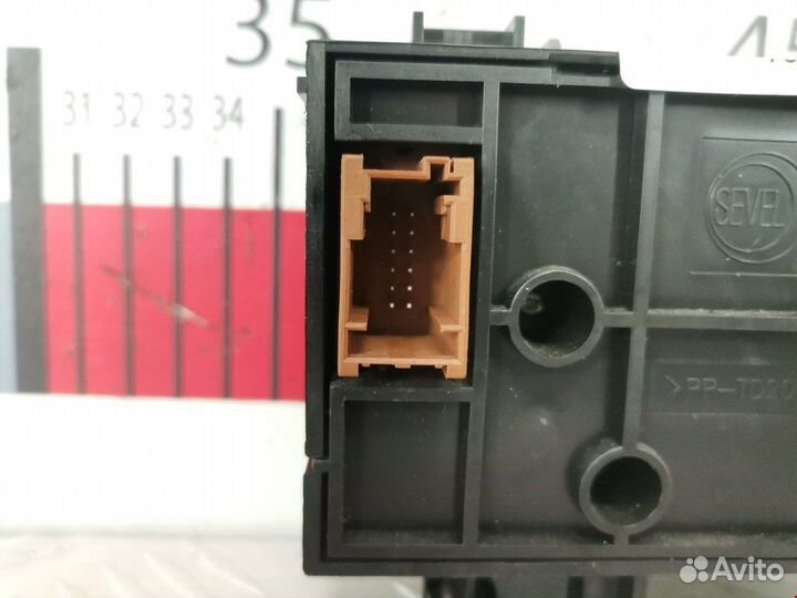 Переключатель для Peugeot-Citroen Partner 2 (B9)