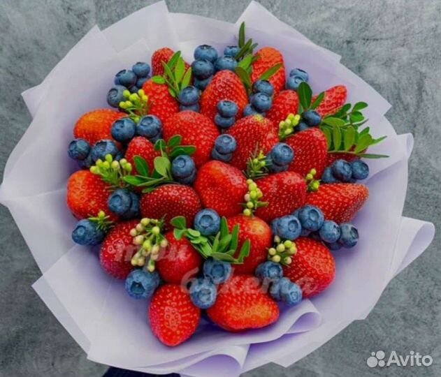 Букеты с клубникой