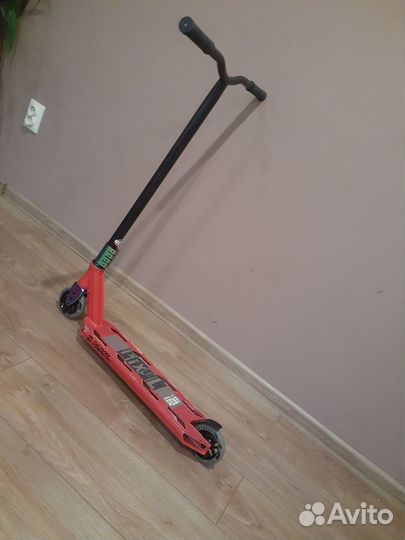 Продам трюковой самокат