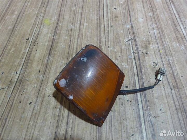 Указатель поворота правый Volkswagen Passat B3