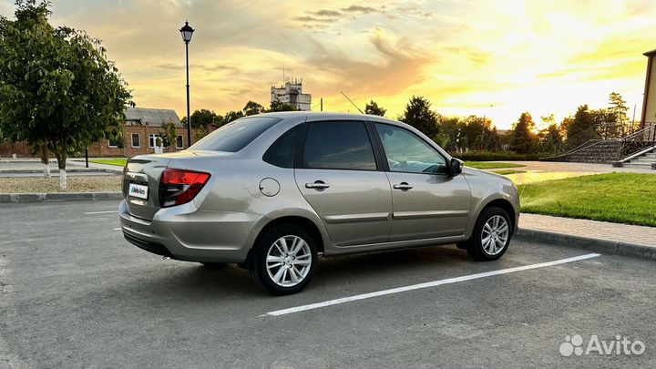 LADA Granta 1.6 МТ, 2021, 33 300 км