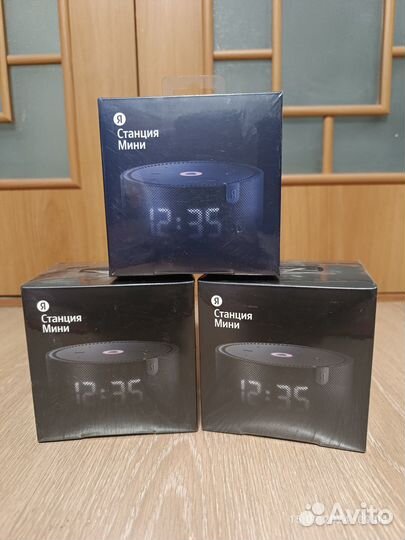 Яндекс станция Алиса мини с часами