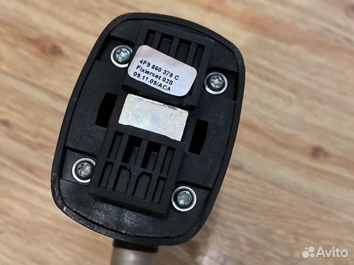 Телескопическaя штанга фиксации гpуза Audi Q5