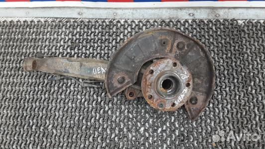 Ступица передняя левая volkswagen touareg 7L (UEA0