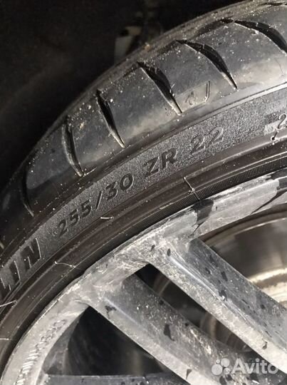 Michelin Pilot Sport 4 255/30 R22