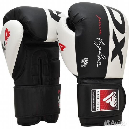 Боксерские перчатки RDX S4