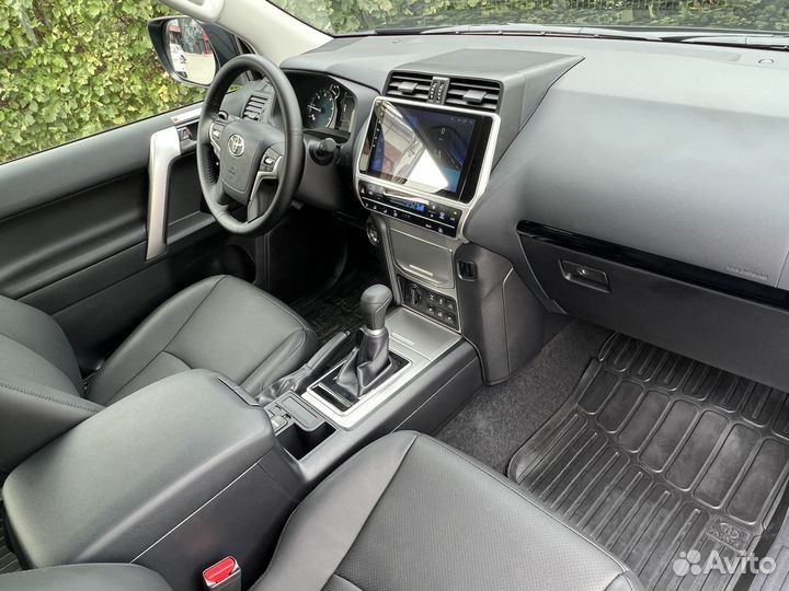 Toyota Land Cruiser Prado 2.8 AT, 2022, 32 км