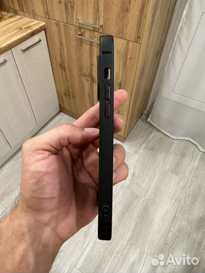 Эксклюзивный Чехол iPhone 13 Pro Max