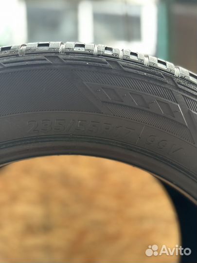 Hankook Dynapro HP RA23 235/55 R17 99V