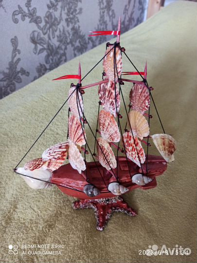 Кораблик из раковин