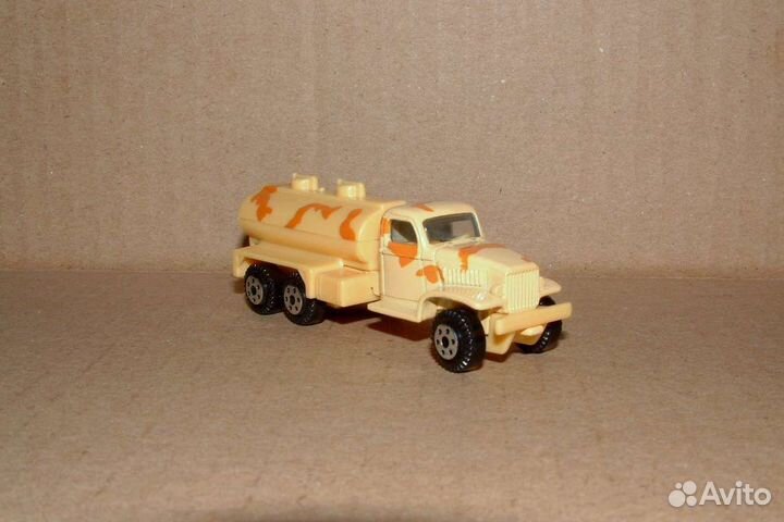 JMC бензовоз. Yat Ming. 1/87(HO)