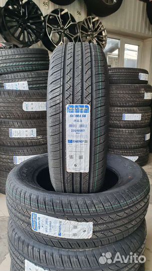 Maxtrek Sierra S6 235/65 R17