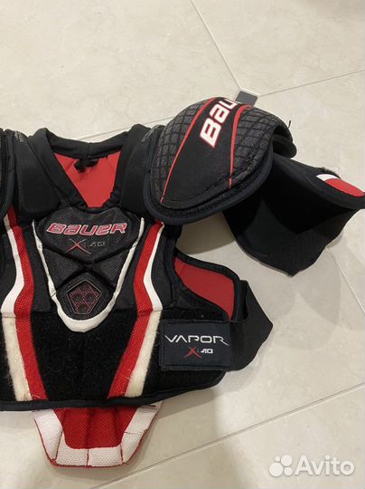 Хоккейный нагрудник