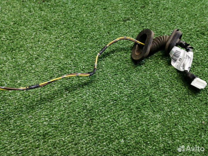 Проводка двери задняя левая Nissan Micra K12E