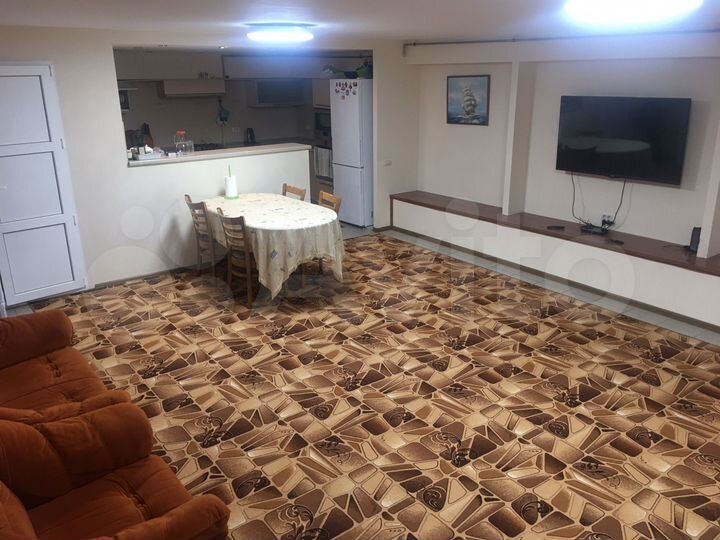 Таунхаус 180 м² на участке 1 сот.