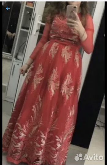 Вечернее платье