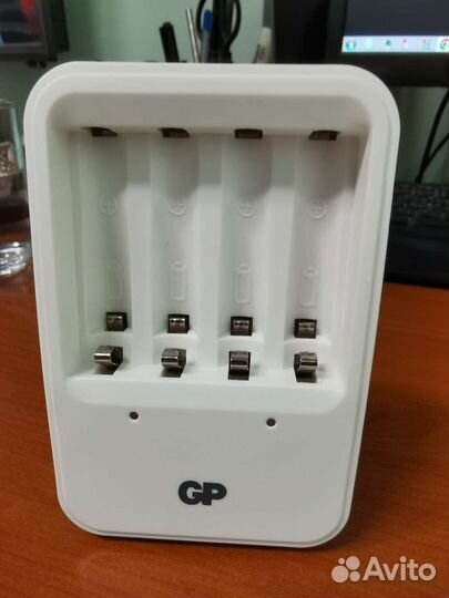Зарядное устройство GP