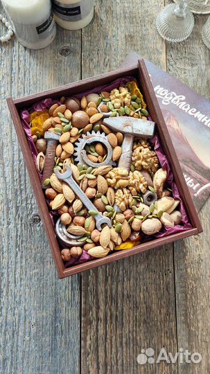 Вкусные наборы с орехами. Инструменты из шоколада