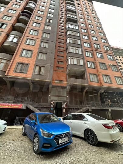 3-к. квартира, 120 м², 8/14 эт.