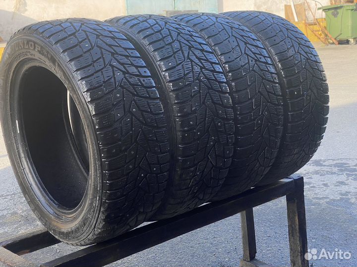 Dunlop SP Winter Ice 02 205/55 R16