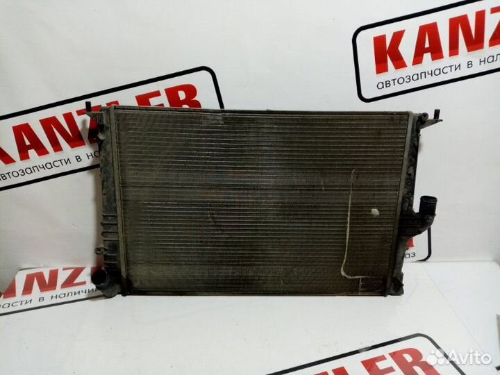 Радиатор охлаждения LADA Largus